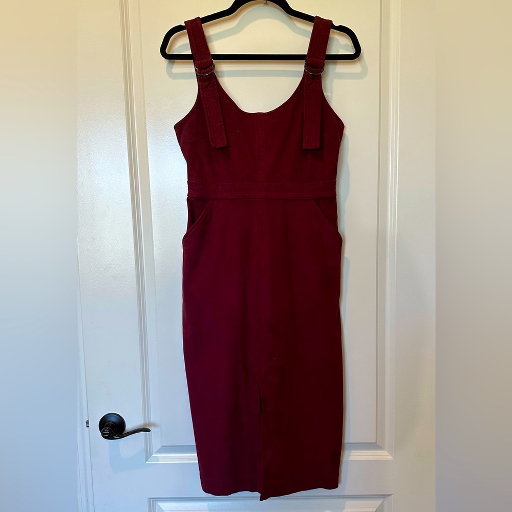 GUESS size 4 sleeveless midi dress